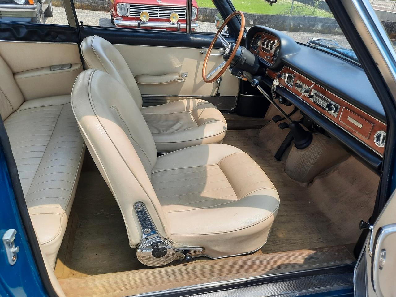 Lancia Flavia Coupè 1800 del 1966 ( modello ad iniezione )