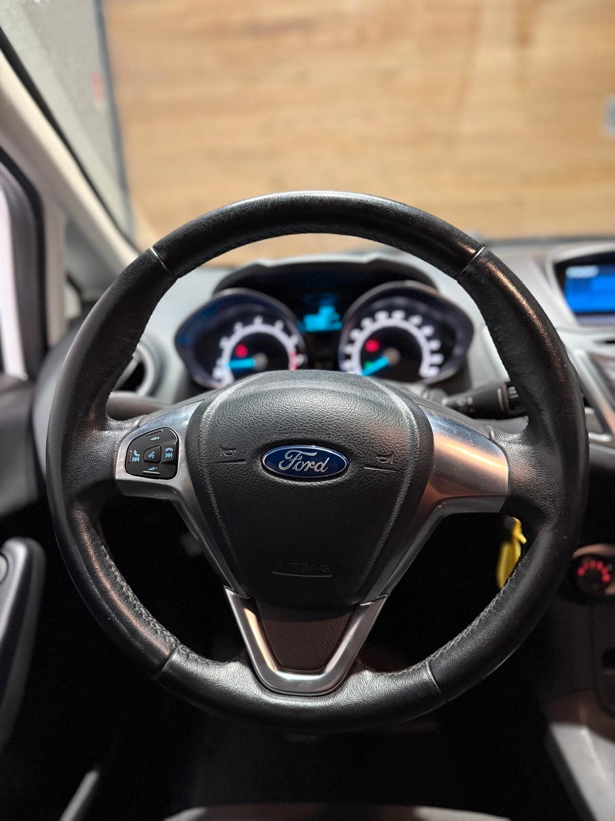 Ford Fiesta 1.4 5p. Bz.- GPL Titanium