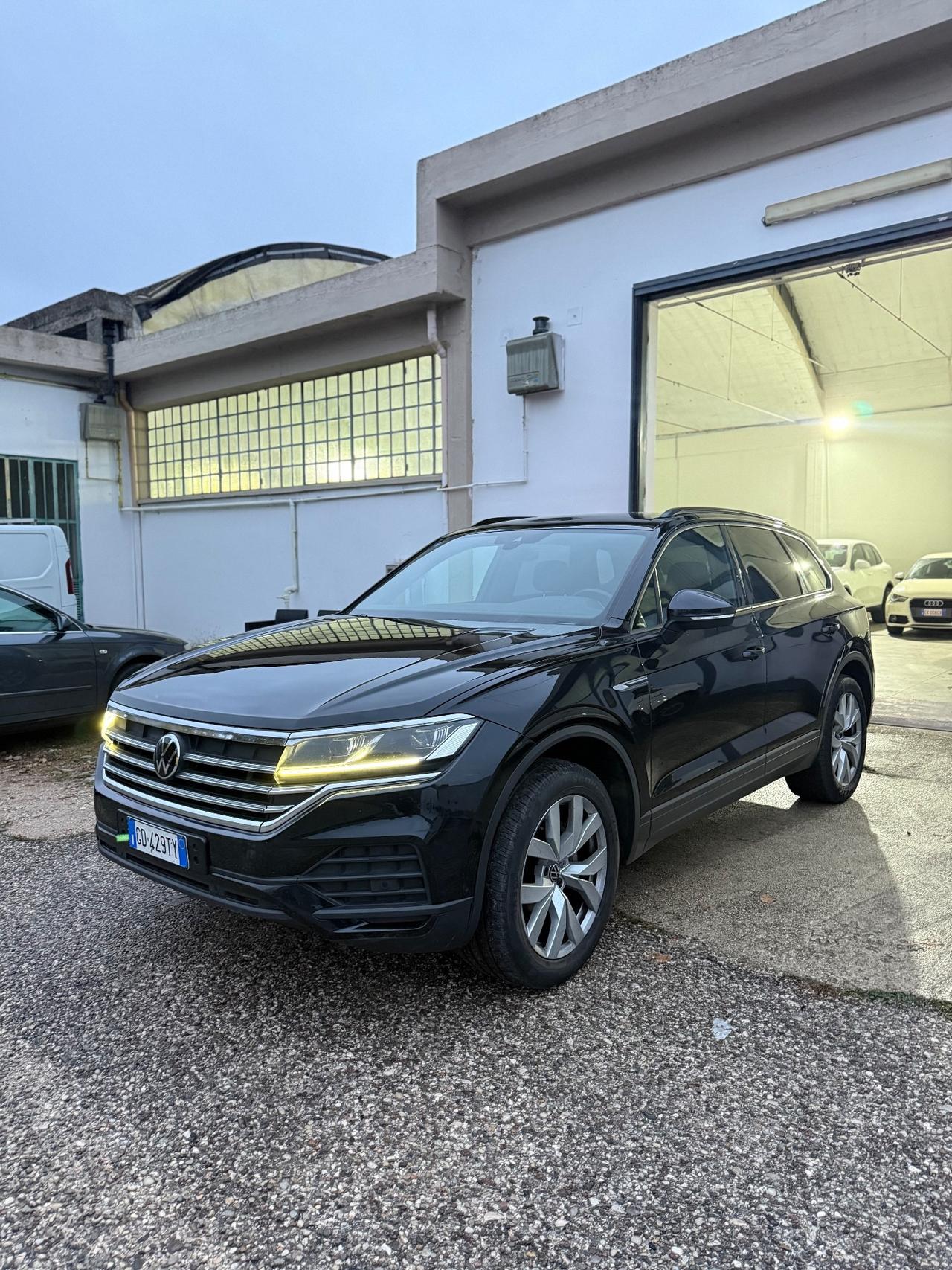 Volkswagen Touareg 3.0 V6 TDI SCR Elegance