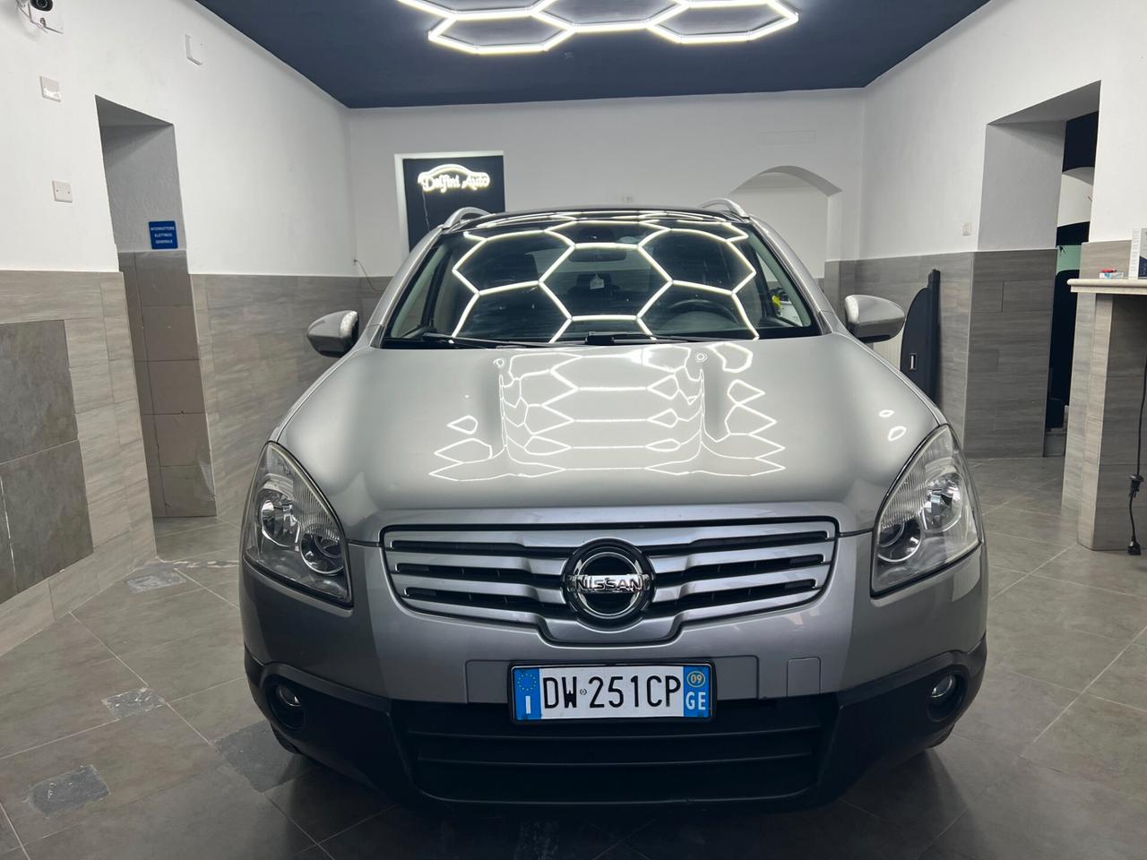 Nissan Qashqai+2 2.0 16V 4WD Tekna
