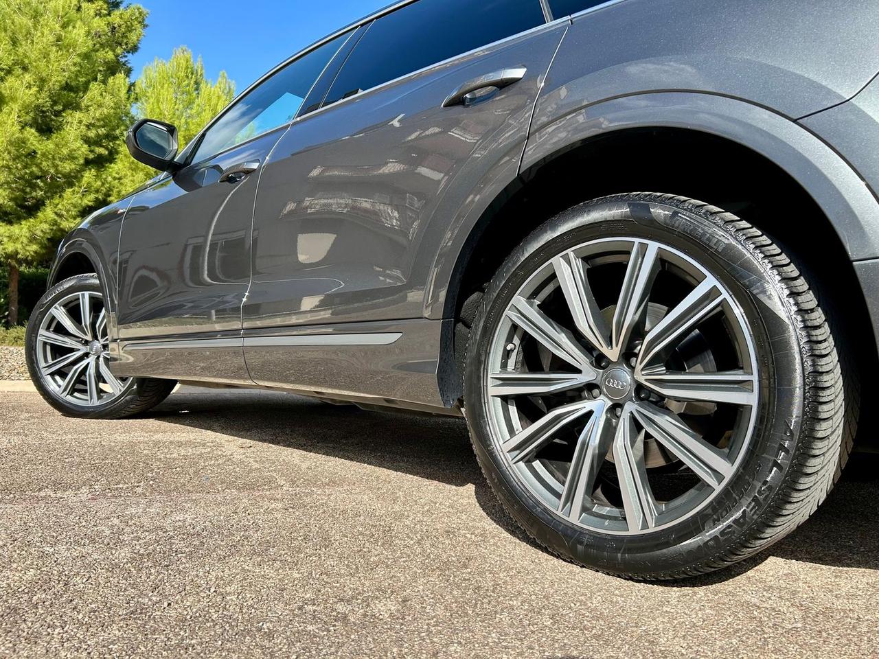 Audi Q8 3.0 50 TDI MHEV Sport S-Line #7529