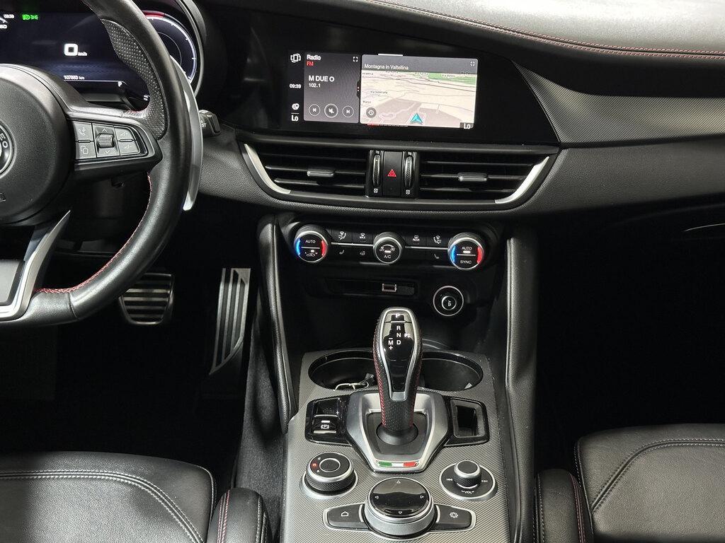 Alfa Romeo Giulia 2.2 t Competizione Q4 210cv auto