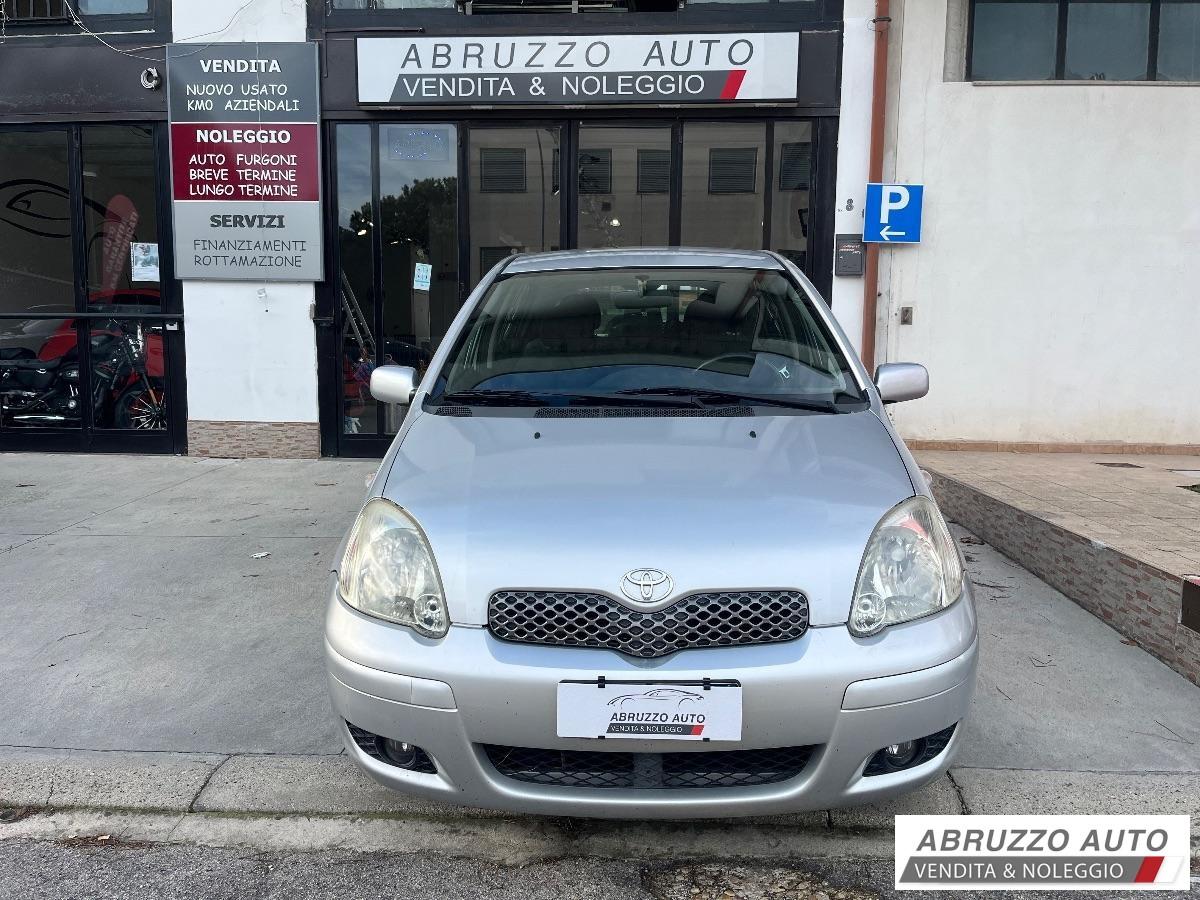 TOYOTA Yaris 1.0 5p. Sol KM 128.000
