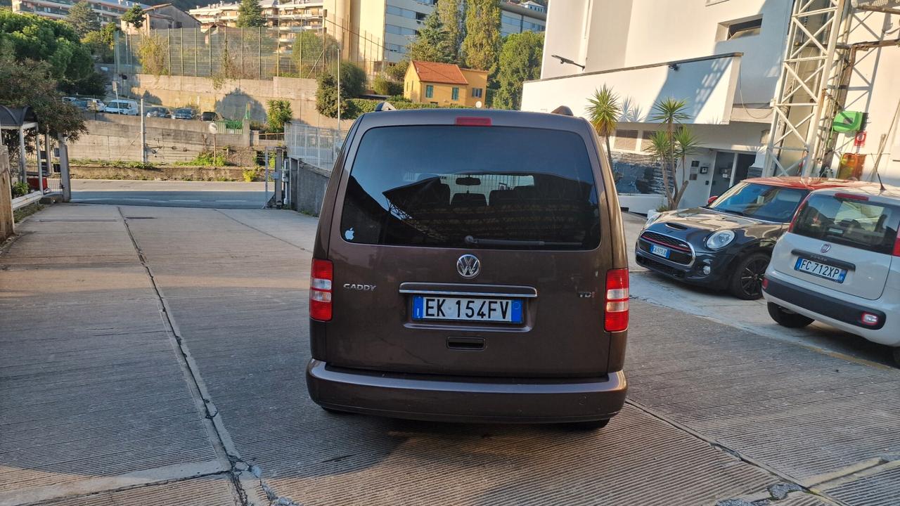 Volkswagen Caddy 1.6 TDI 102 CV 5p. Highline 7 POSTI