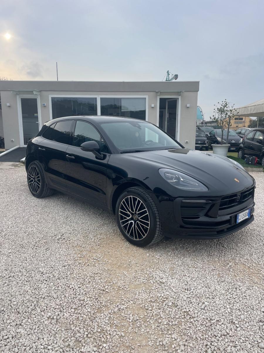 PORSCHE - Macan - 2.0 T