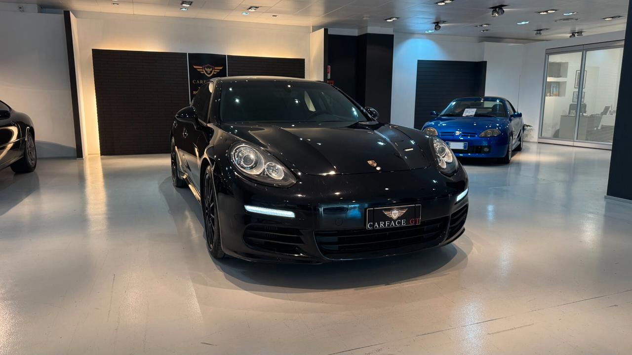Porsche Panamera 3.0 300CV PLATINUM EDITION - 2015