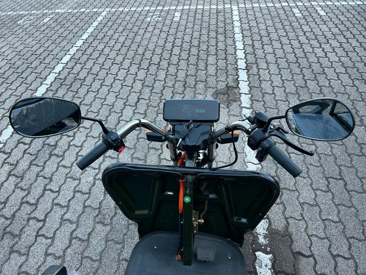Triciclo XPB 100% Electric Scooter 3 ruote Cargo