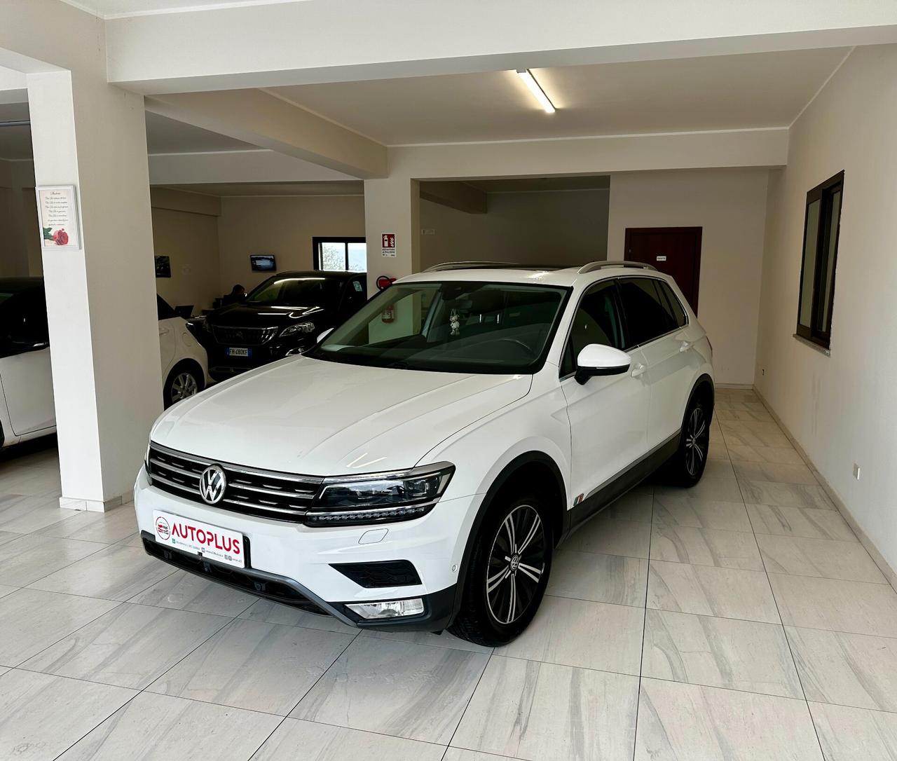 Volkswagen Tiguan 2.0 TDI SCR DSG 4MOTION Executive BMT