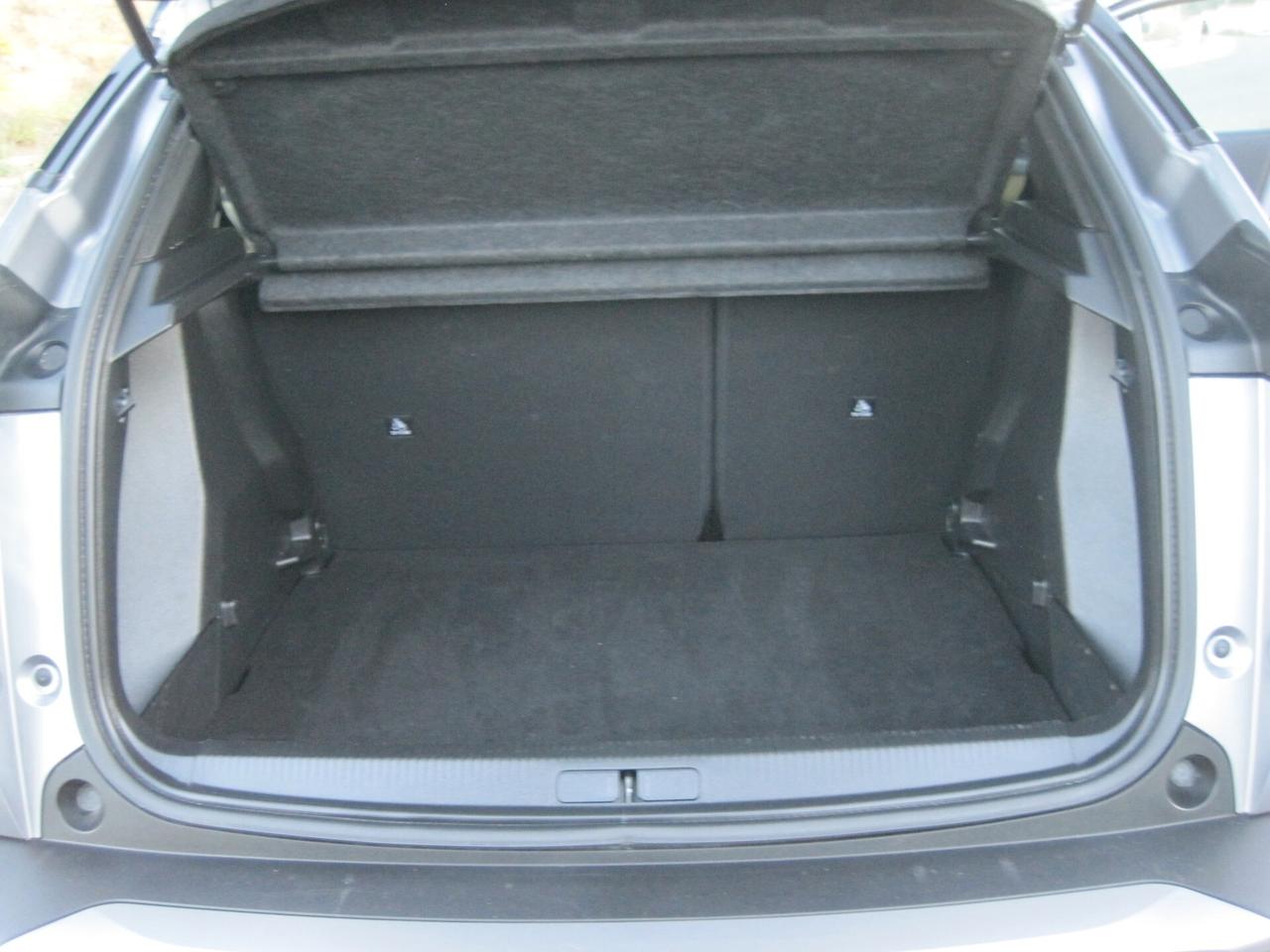 Peugeot 2008 PureTech 130 S&S EAT8 GT