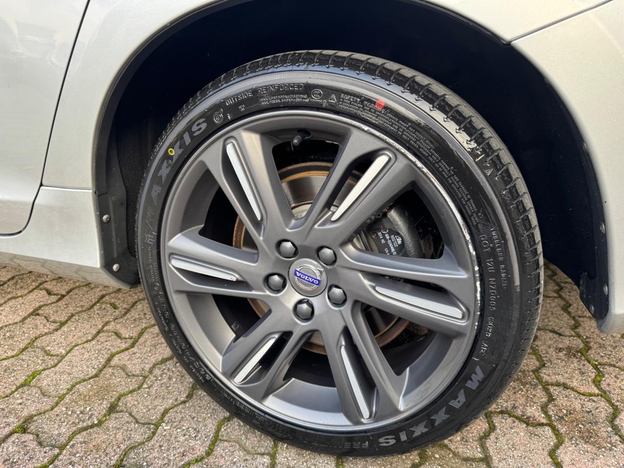 Volvo V60 D5 AWD Geartronic Summum