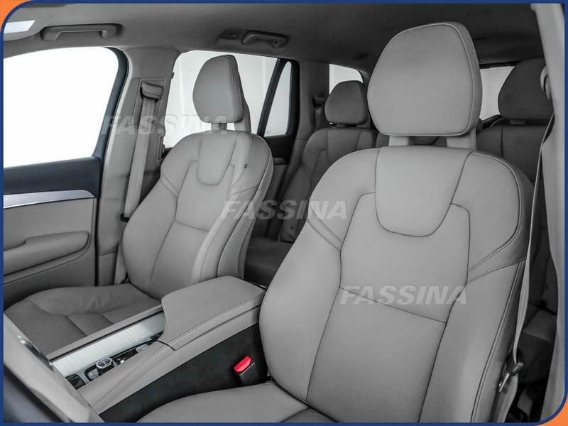 Volvo XC90 D5 AWD Geartronic 7 posti Momentum