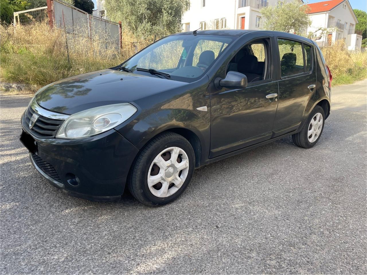 Dacia Sandero 1.4 8V Lauréate