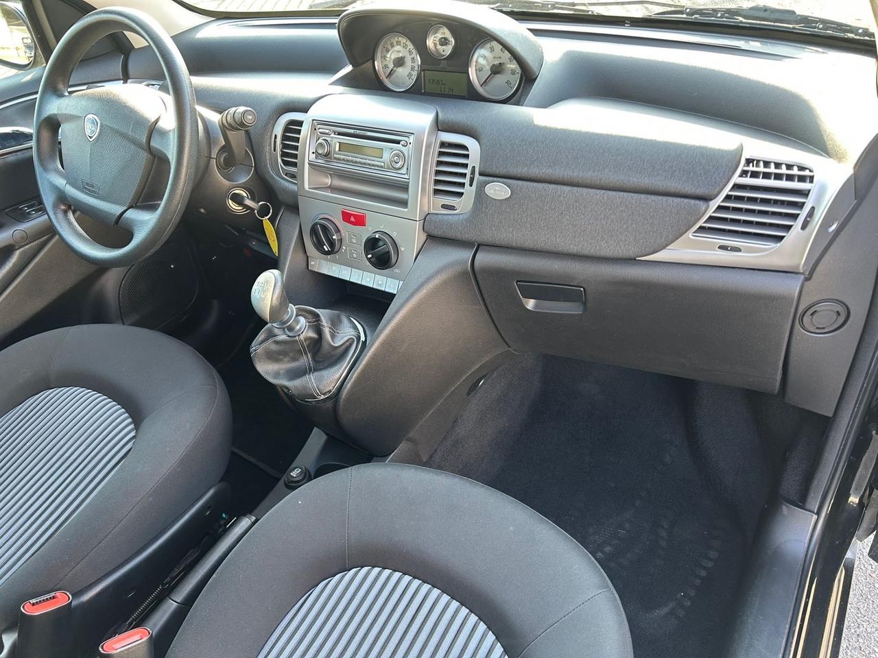 Lancia Ypsilon 1.2 Argento