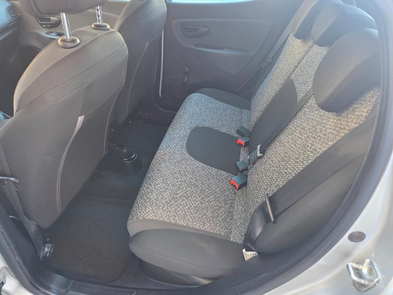 LANCIA YPSILON ANNO 2018 1.2 BENZ GPL KM 120000 CERTIF