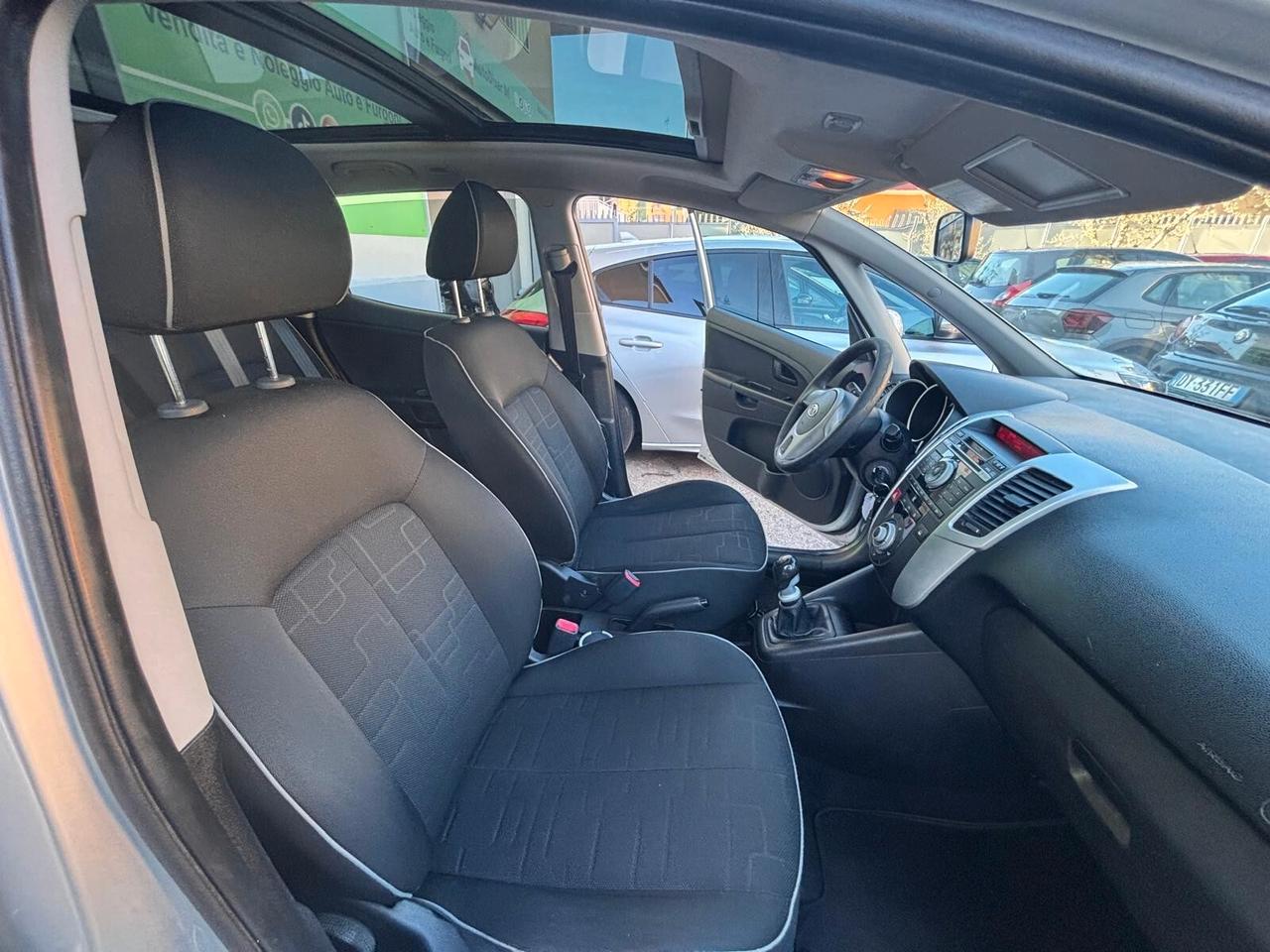 Kia Venga 1.4 CVVT EX ISG