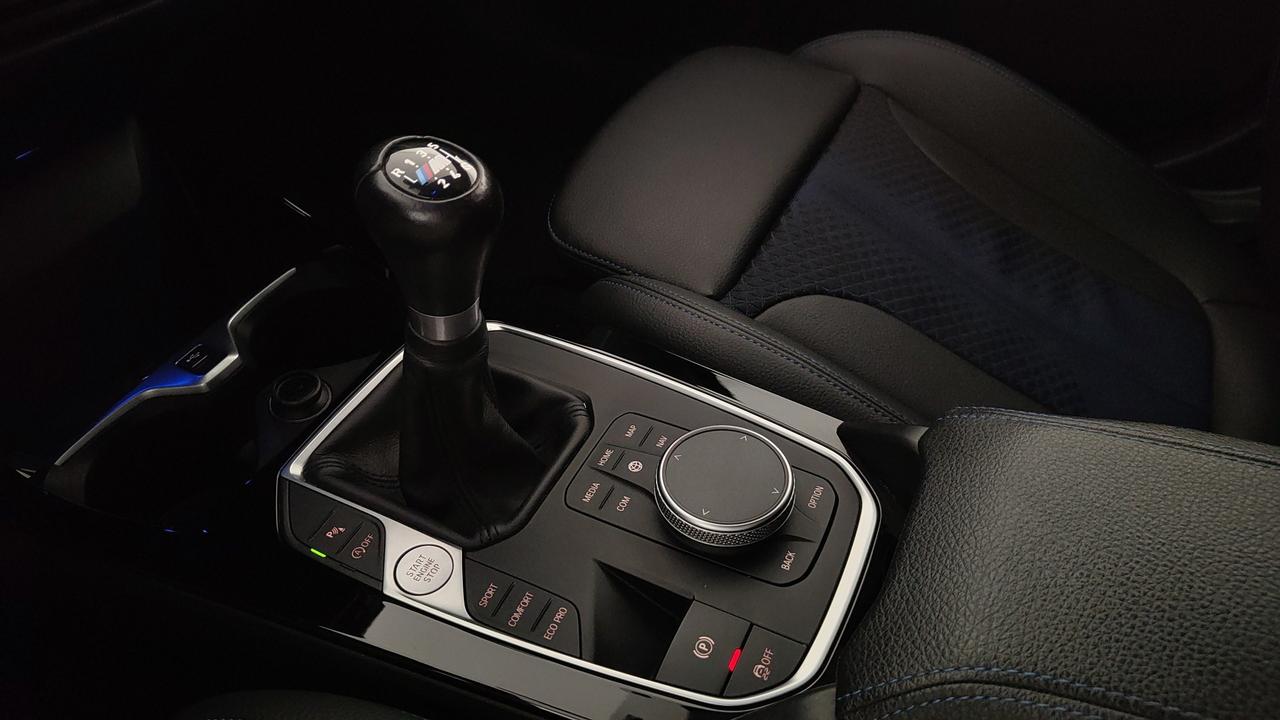 BMW Serie 1 F40 - 118d Msport
