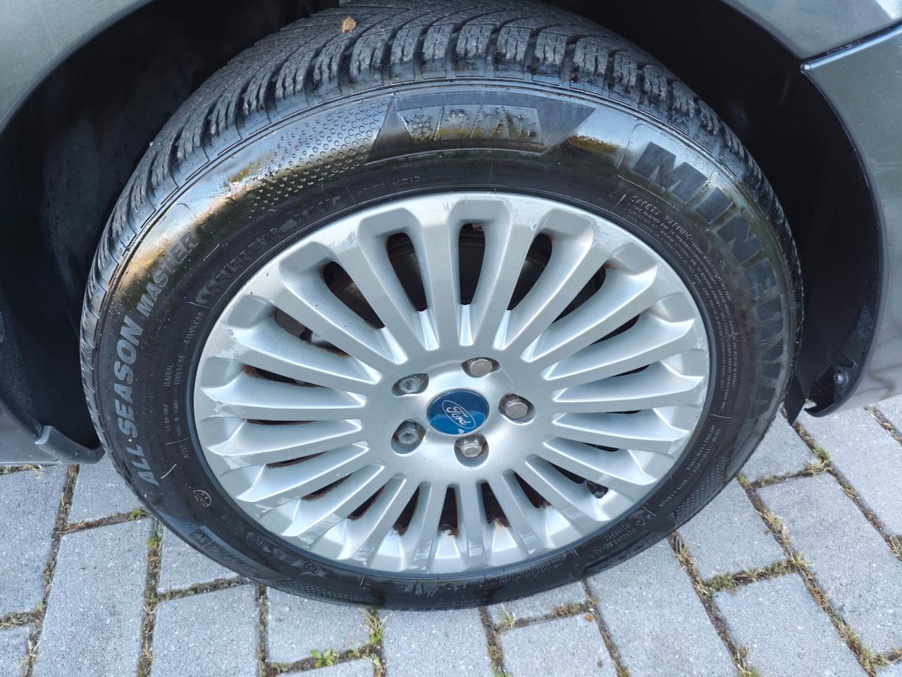 Ford Focus 1.6 GPL Titanium
