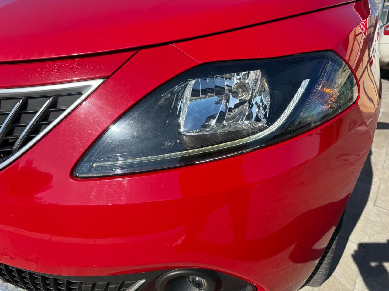 Lancia Ypsilon 1.0 FireFly 5 porte S&S Hybrid Ecochic Gold