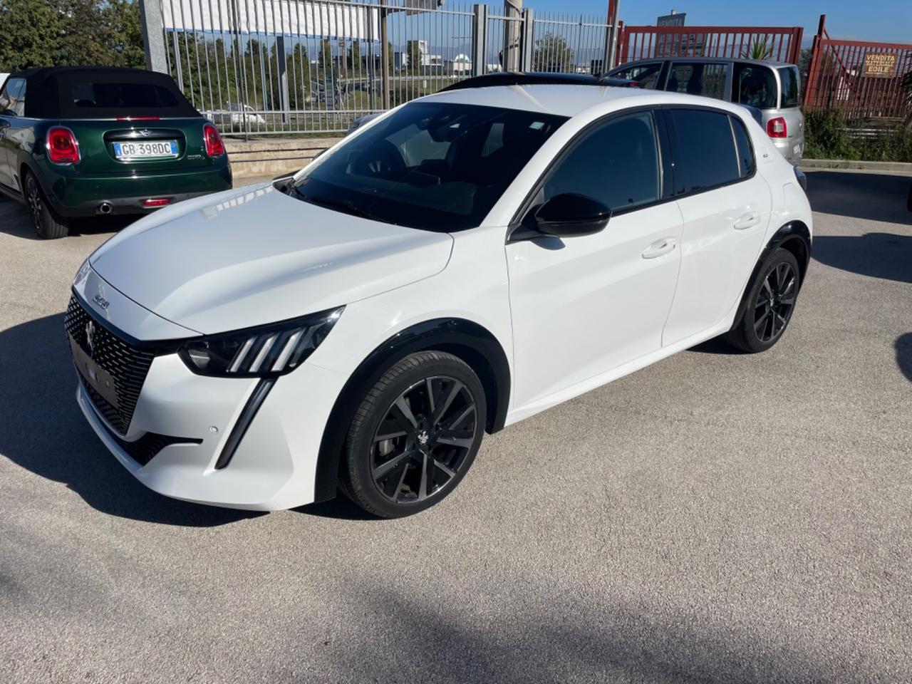 Peugeot 208 GT fulll a*f*f*a*r*e
