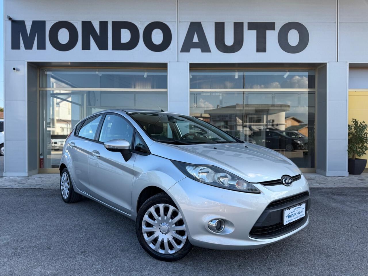 Ford Fiesta Ikon 1.4 TDCi 70CV 5 porte