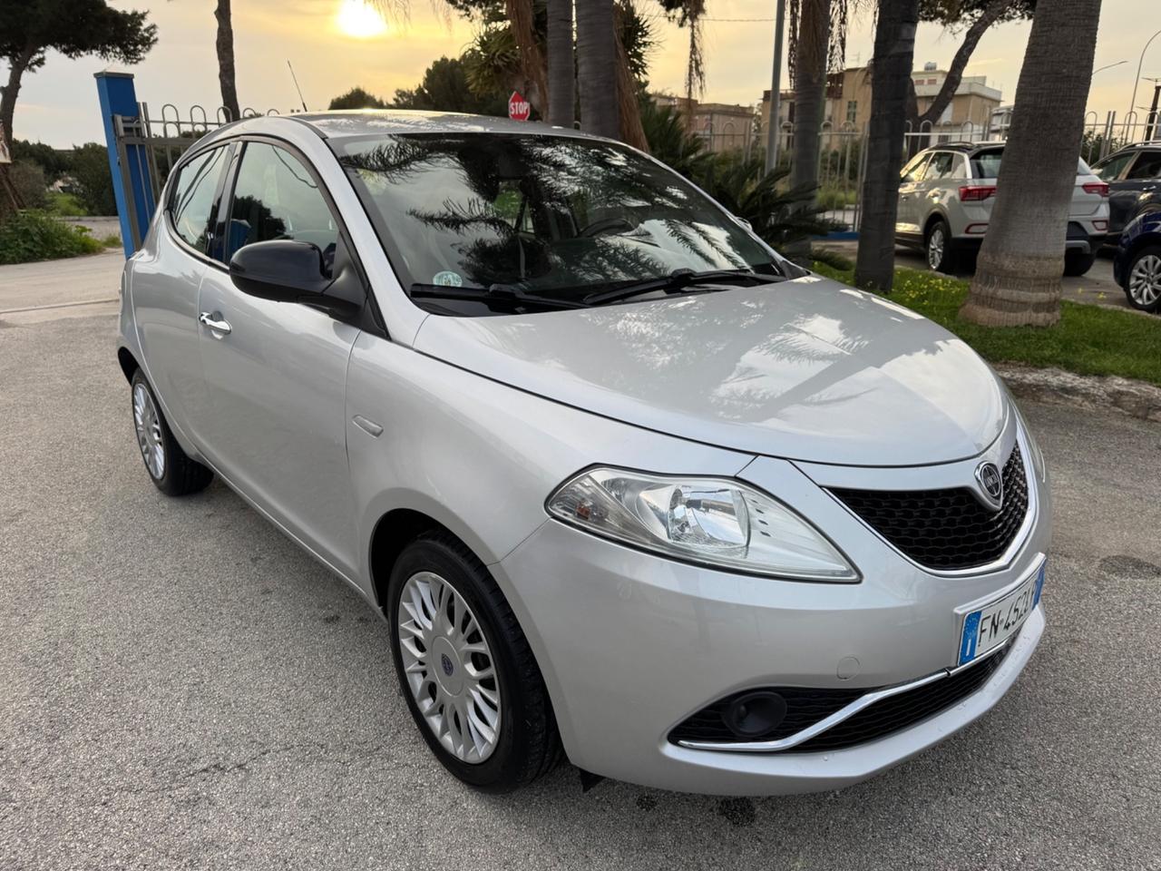 Lancia Ypsilon 1.3 MJT 16V 95 CV 5 porte S&S Gold