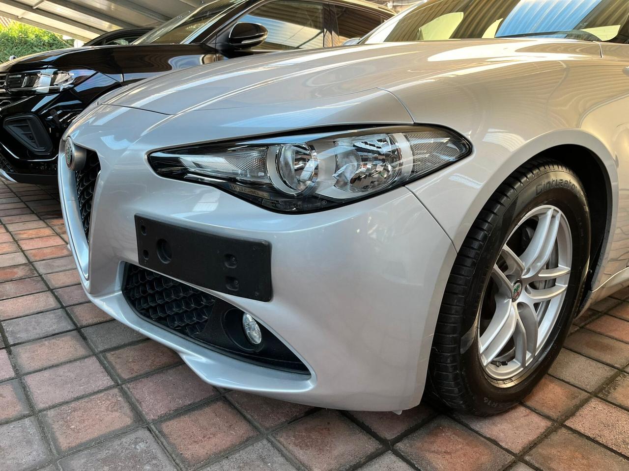 Alfa Romeo Giulia 2.2 JTD 150 CV AT8 Business