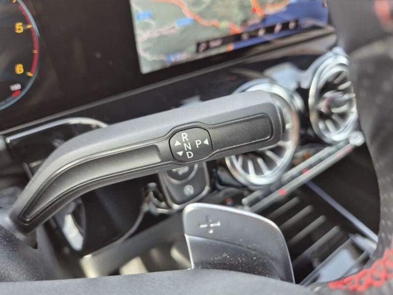 Mercedes-Benz GLA 200 d Premium 4matic auto