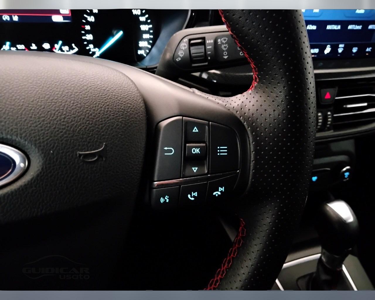 FORD Focus V 2022 - Focus 1.0t ecoboost h ST-Line 155cv powershift
