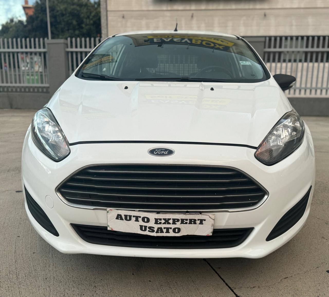 Ford Fiesta 1.5 TDCi 75CV 3P. 2015 AUTOCARRO