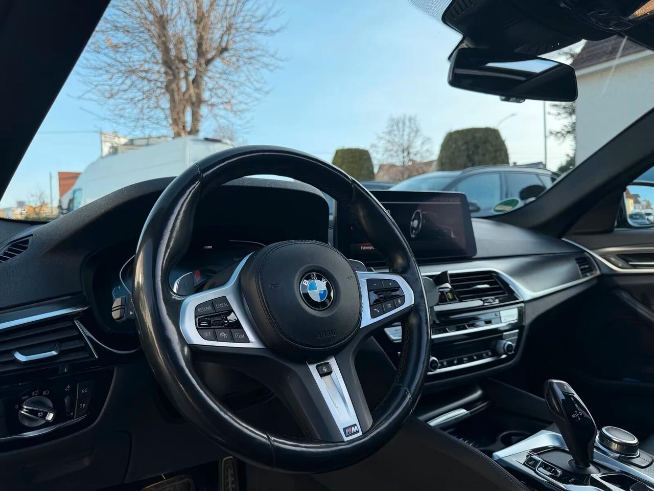 Bmw 520d 48V Touring M-Sport TETTO