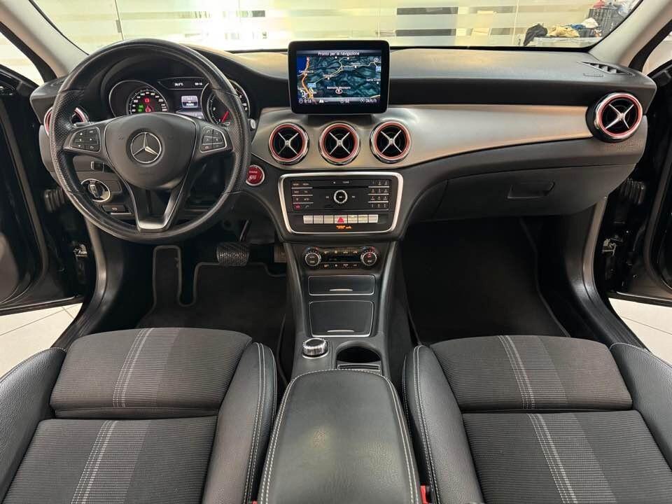 Mercedes-benz GLA 200 D Sport Night Pack 136/CV 2019