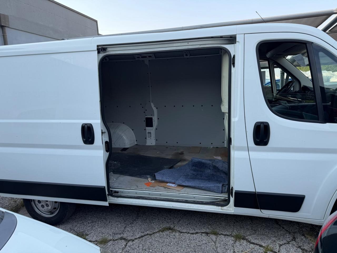 Peugeot Boxer 333 BlueHDi 140 S&S PM-TM Combi Comfort