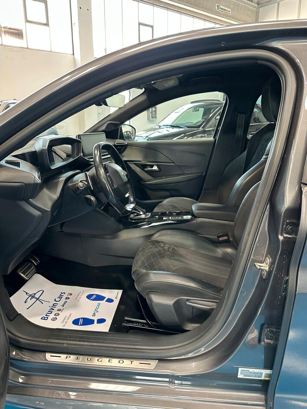 Peugeot 208 1.2 130cv 2021 GT Pack cambio automatico
