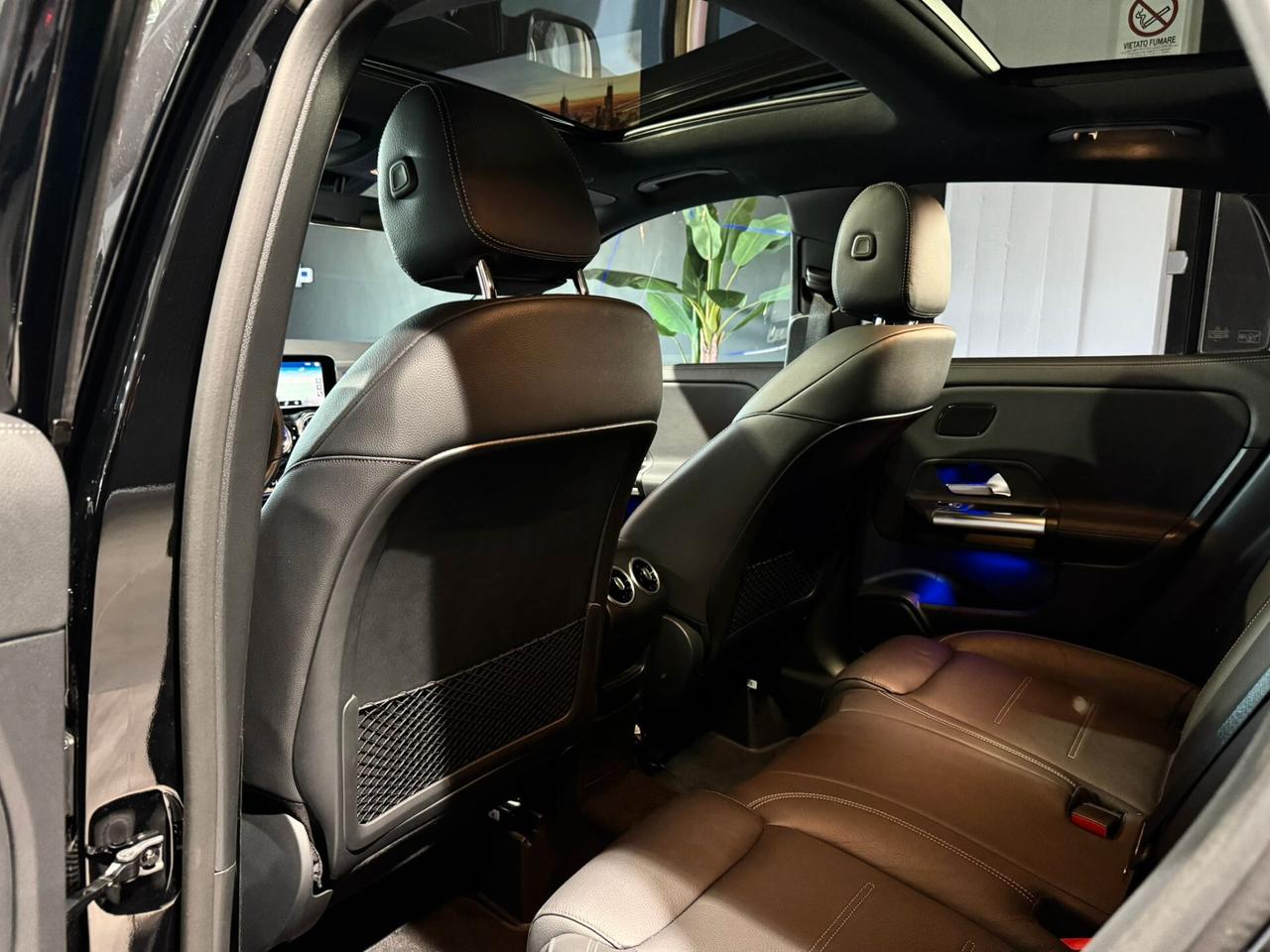 Mercedes-benz GLA 200 d Automatic 4Matic Premium AMG *NIGHT + LUXURY PACK*