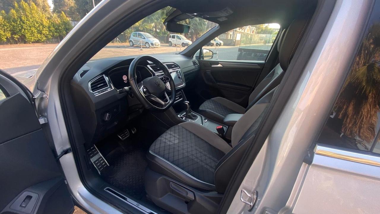 Volkswagen Tiguan 2.0 TDI 150 CV SCR DSG R-Line