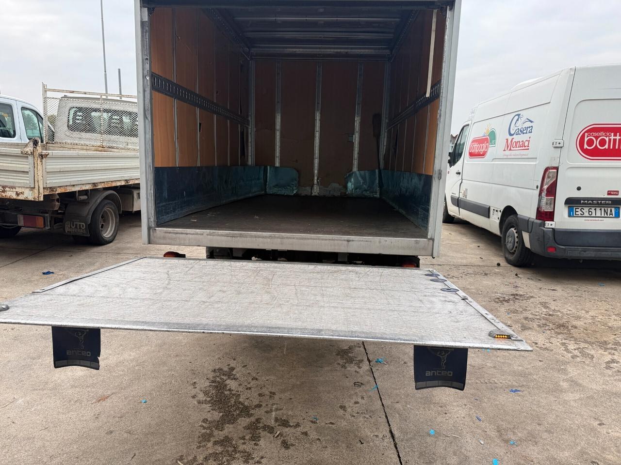 Iveco Daily 35S18/175CV/3.0/SPONDA/2022