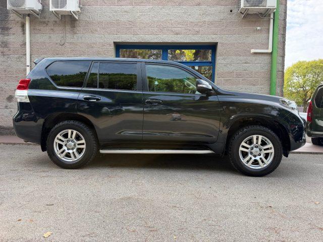 TOYOTA Land Cruiser 50 173CV 3.0 D-4D 7 POSTI INTERNI PELLE AUT.