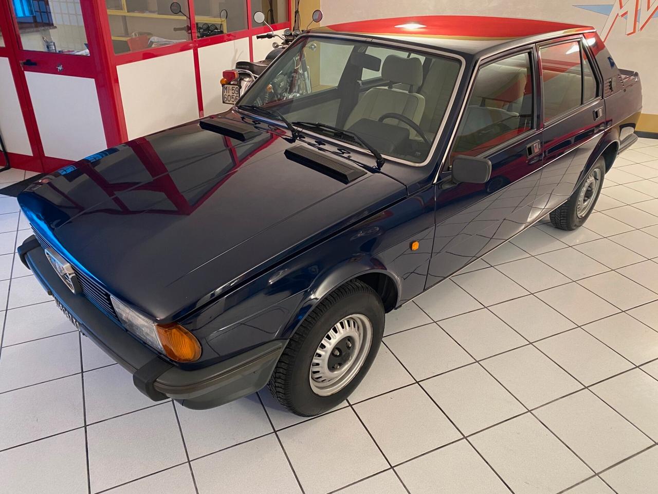GIULIETTA 1.6 2 MILA KM TARGHE E LIBRETTO ORIGINALI