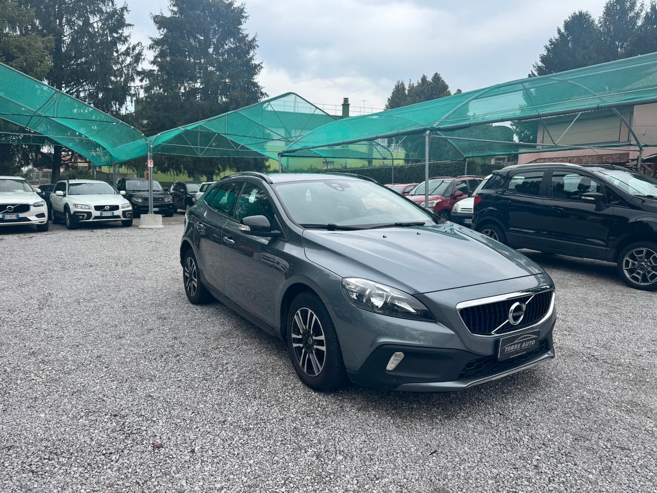 Volvo V40 Cross Country D2 Business Plus