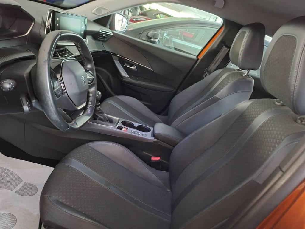Peugeot 2008 1.5 BlueHDi Allure