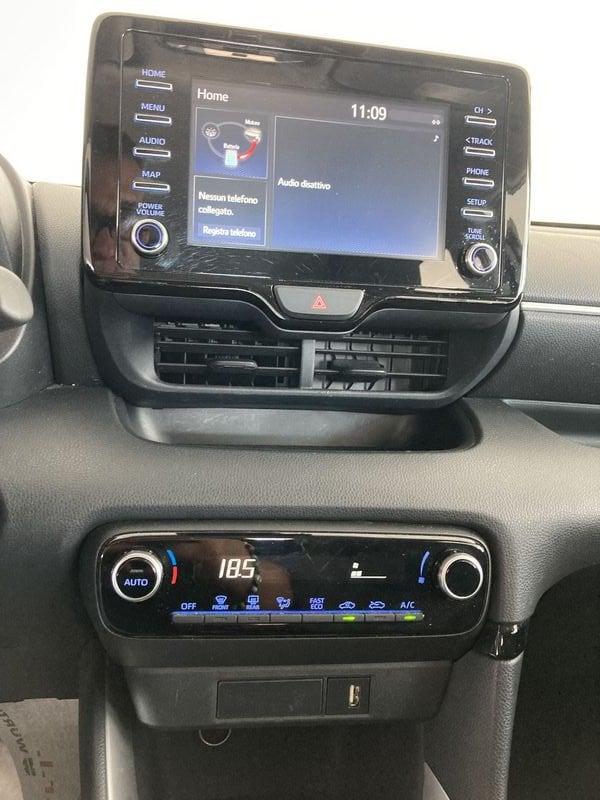 Toyota Yaris Hybrid Active MY22