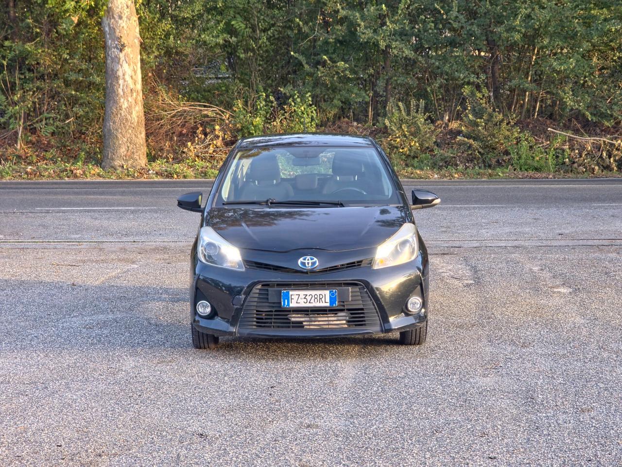 Toyota Yaris 1.5 Hybrid 5 porte Lounge E5B Automatico NEO 2014