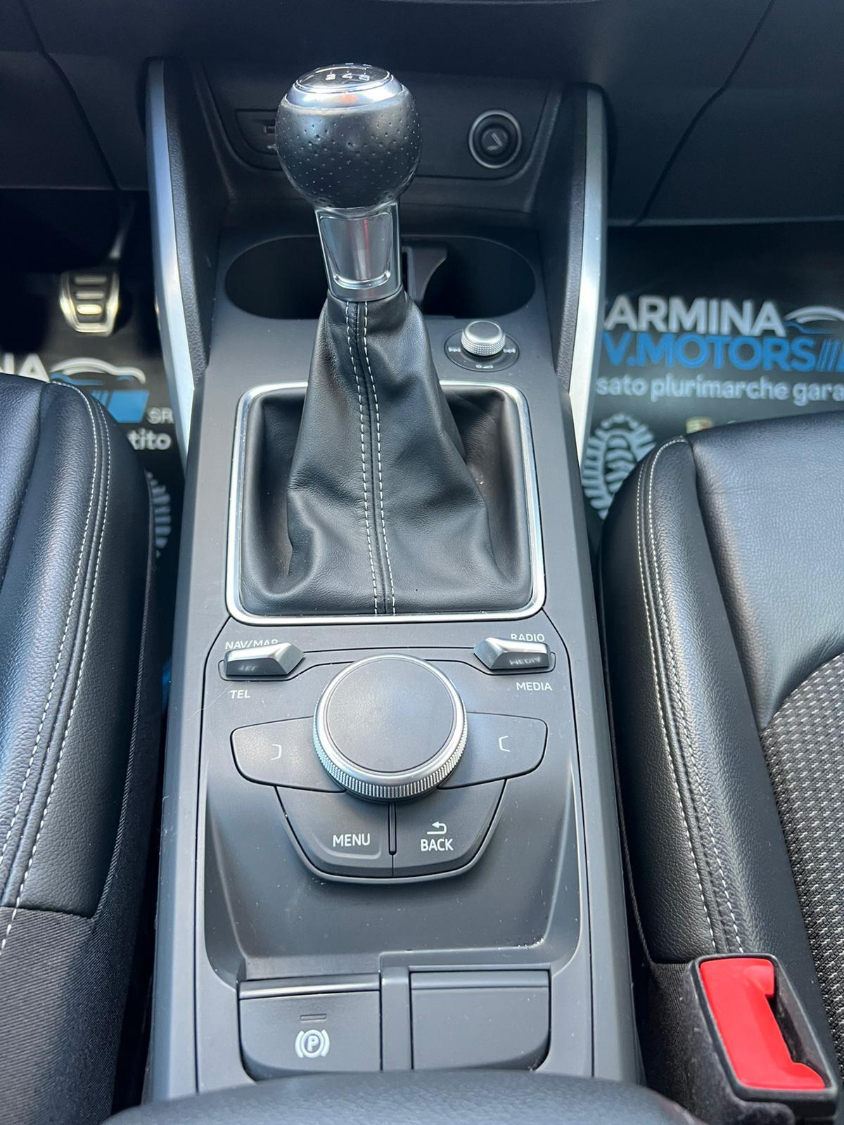 Audi Q2 1.6 TDI SLINE manuale