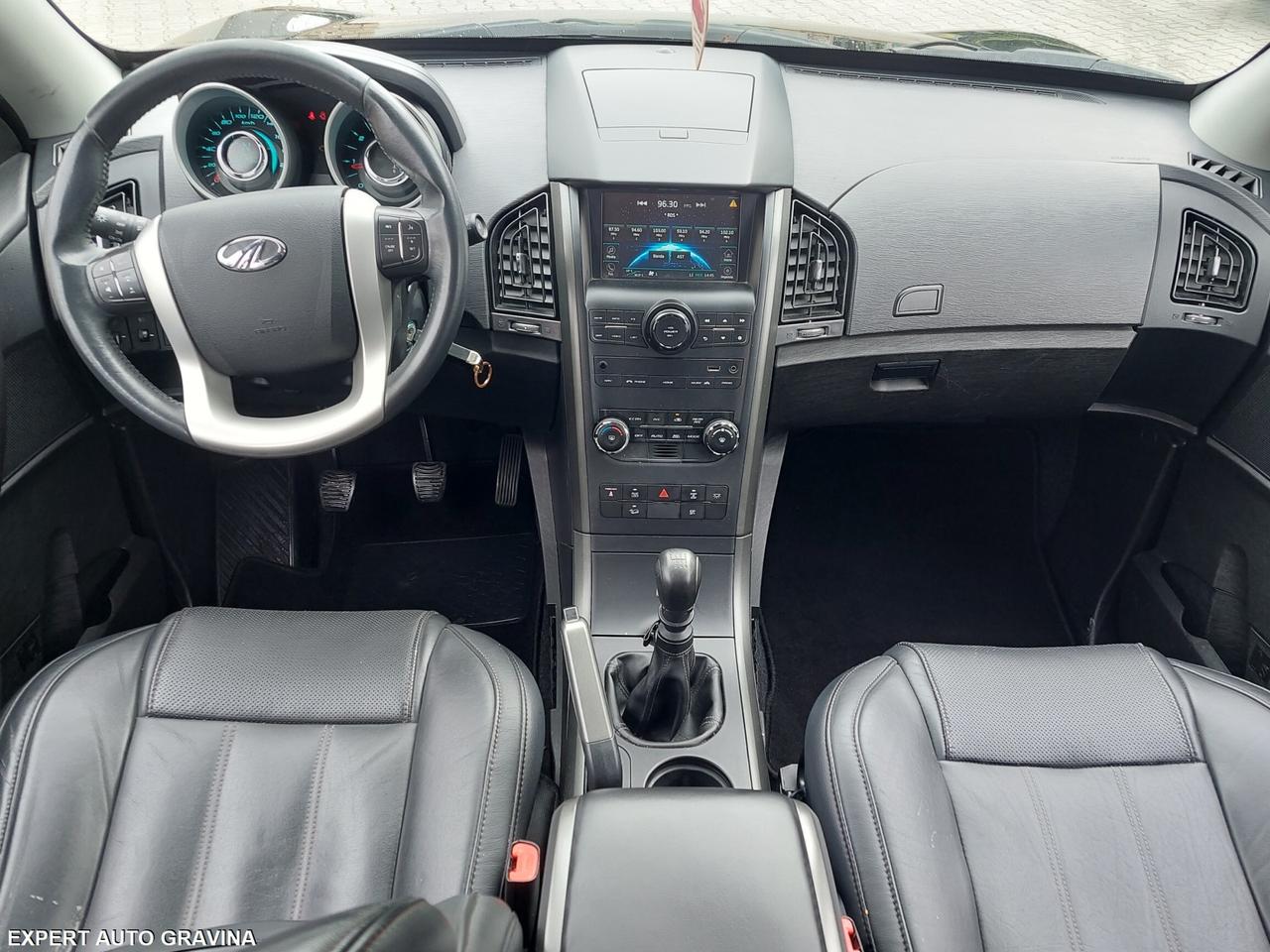 MAHINDRA XUV 500 7 POSTI FULLOPTIONAL