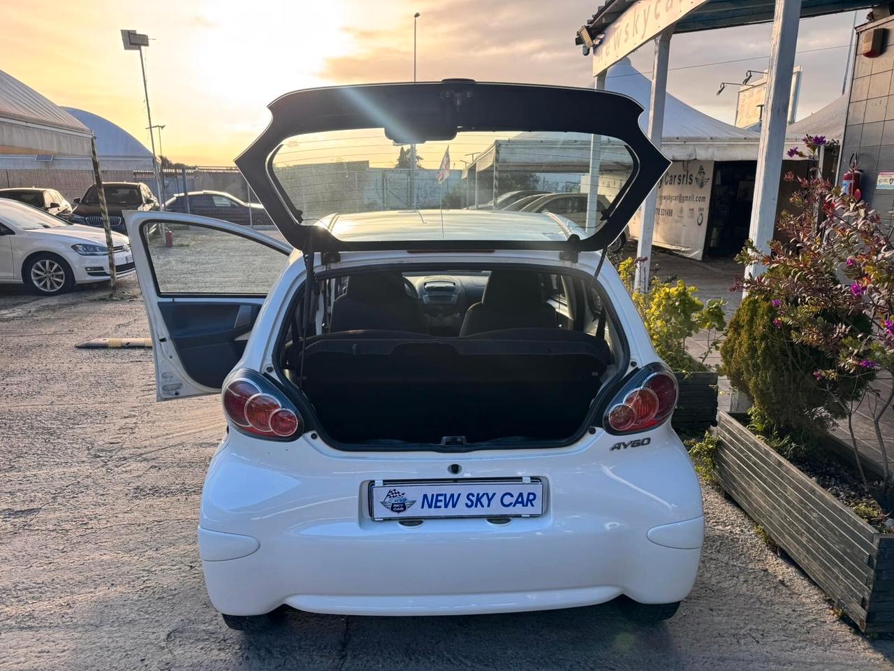 Toyota Aygo 1.0 12V VVT-i 5 porte Now Connect