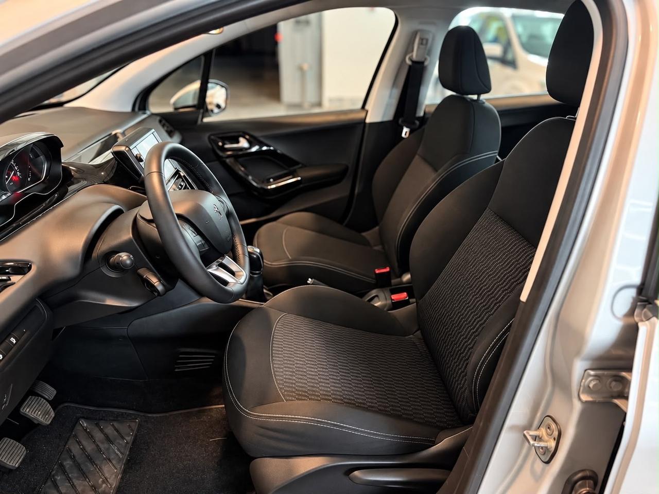 Peugeot 208 PureTech 82CV 5p. GPL Allure 2018