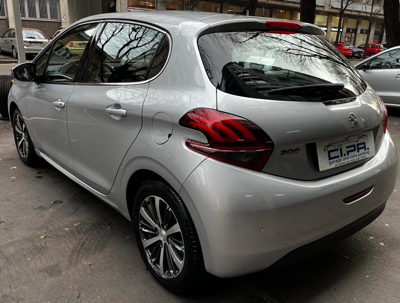 Peugeot 208 BlueHDi 75 5 porte Allure