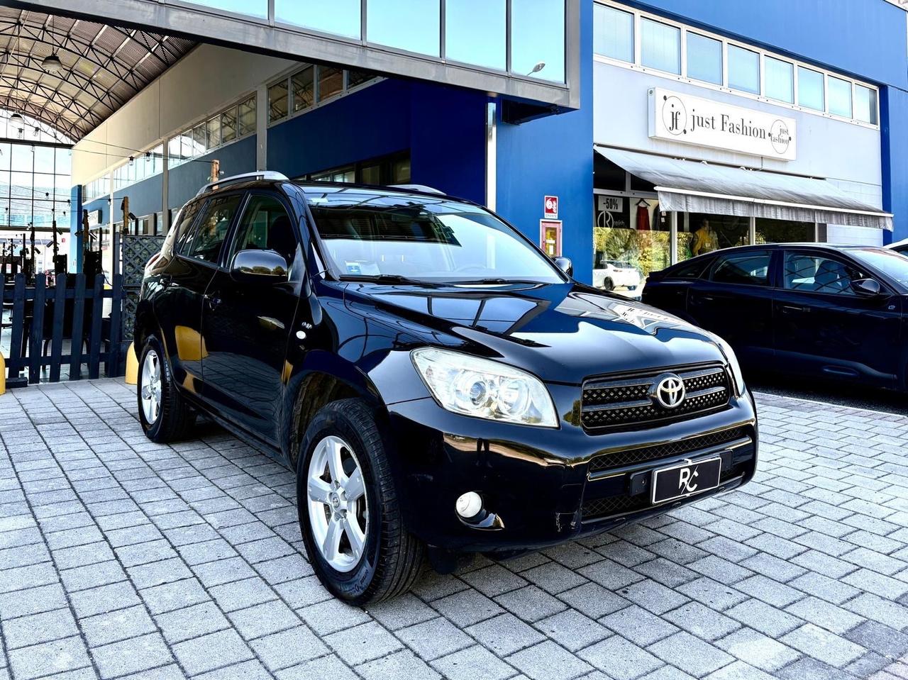Toyota RAV 4 RAV4 2.2 D-4D 136 CV
