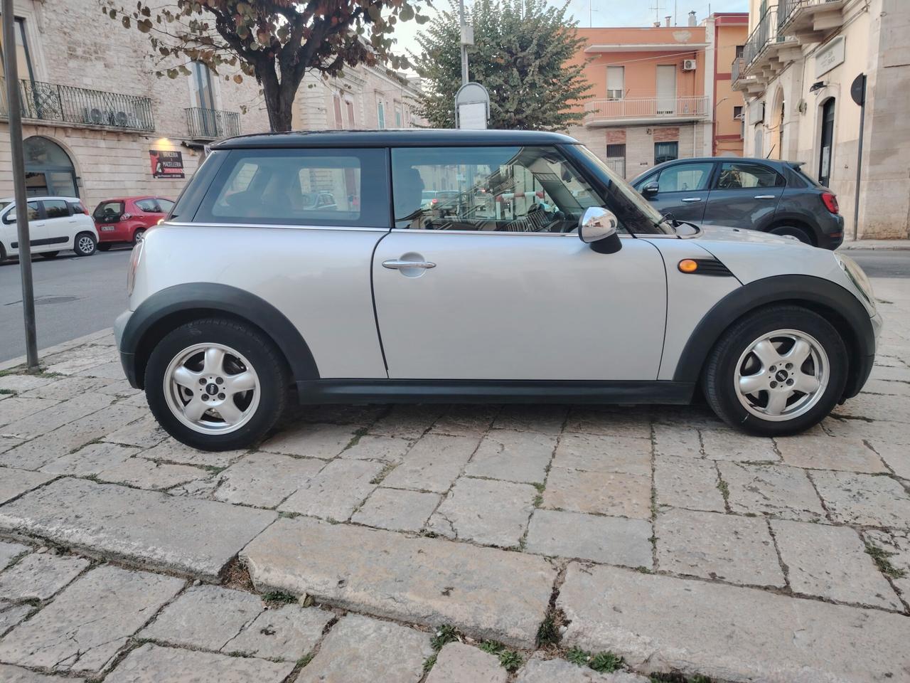 Mini 1.6 16V Cooper D