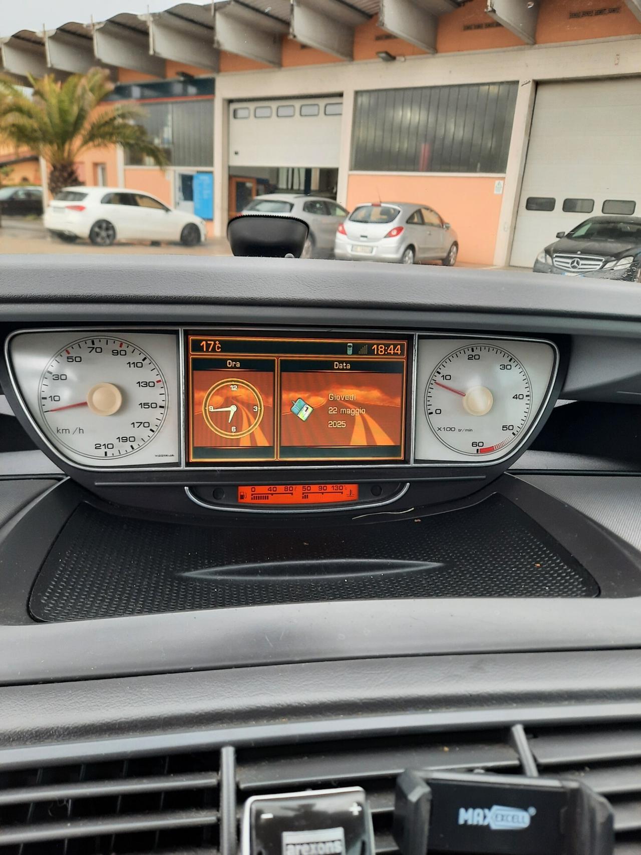 Peugeot 807 2.0 HDi FAP SV 7 POSTI